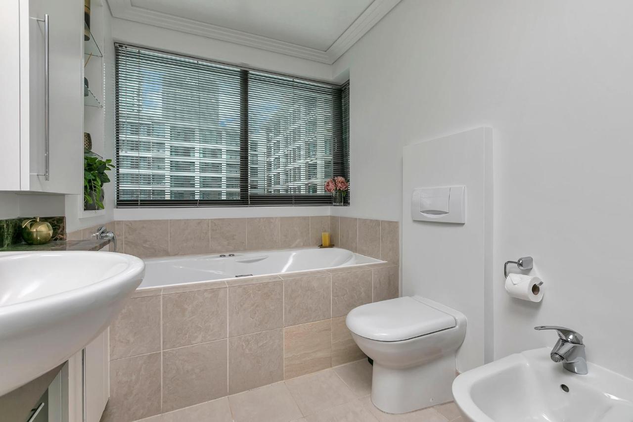Waterfront Wonder + Cp! Apartment Оукланд Екстериор снимка